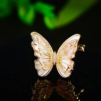 Елегантни брошки във формата на пеперуди от цирконий във формата на миди за жени Творчески Луксозен дизайн Брошка във формата на насекомо Жени за дрехи Индивидуалност Брошки, Бижута