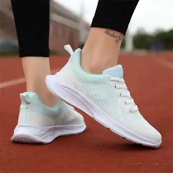 лек дамски обувки с завязками 2022 модели Running women 2023 дамски сребристи обувки runner sports super предлага високотехнологични YDX2